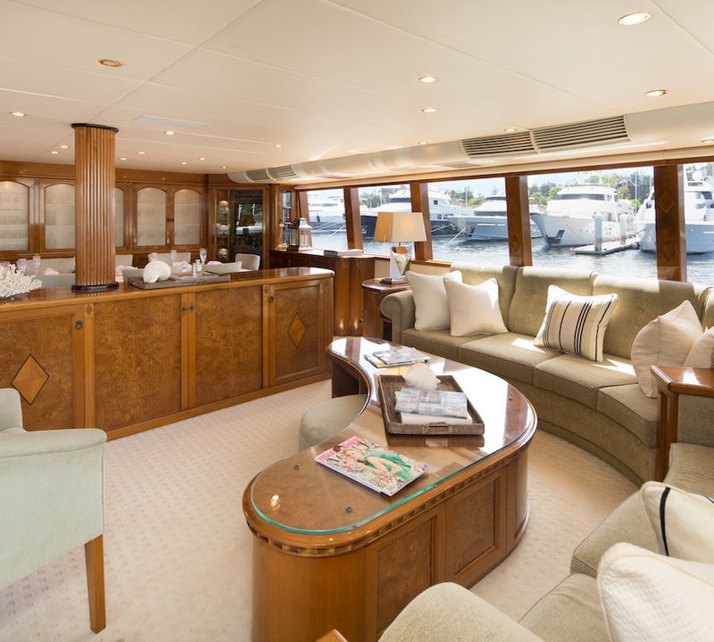 OSCAR II Yacht Charter Details, Australia Motor Yacht CHARTERWORLD